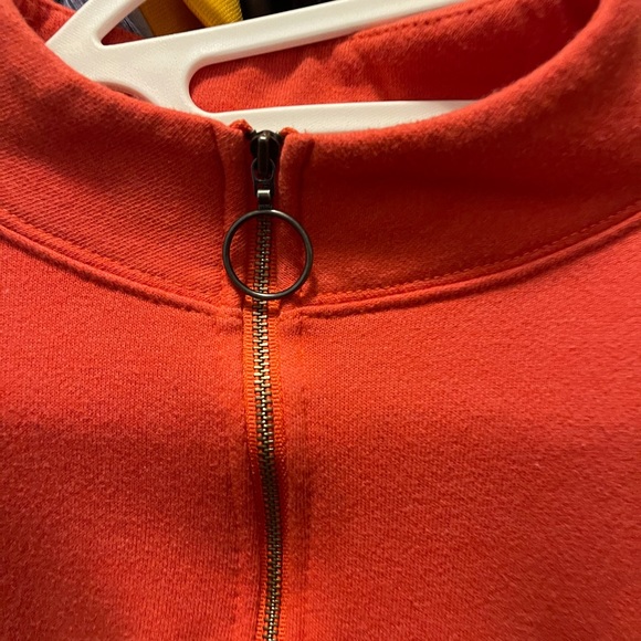 Color block crop sweatshirt - Picture 3 of 3